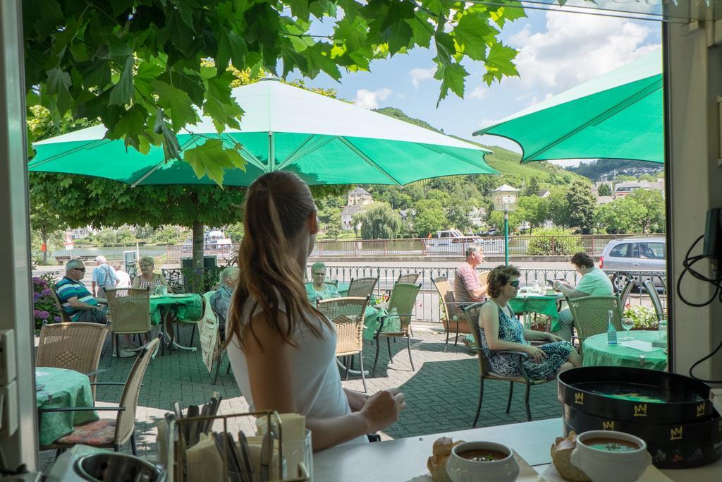 Panorama-Café MOSELGARTEN Alf Extérieur photo